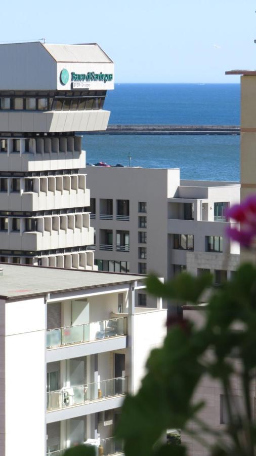 Luna Rossa Rooms Cagliari Exteriör bild